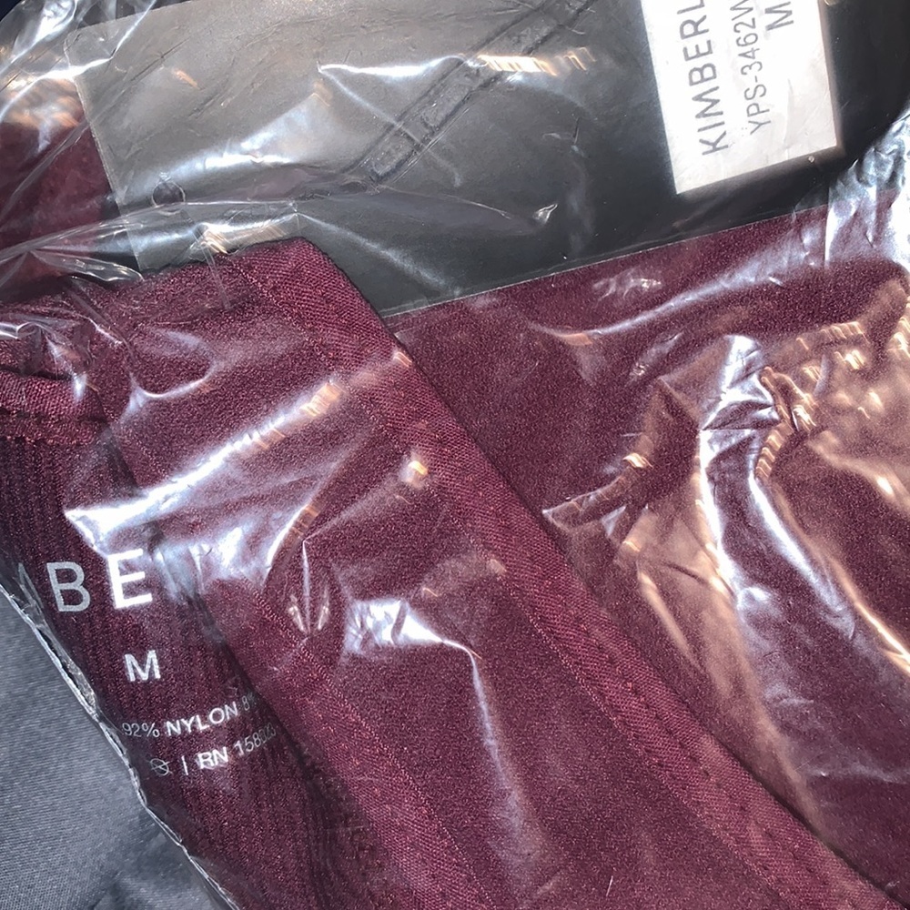 Seamless Ribbed racerback tank top and leggings - Picture 5 of 6